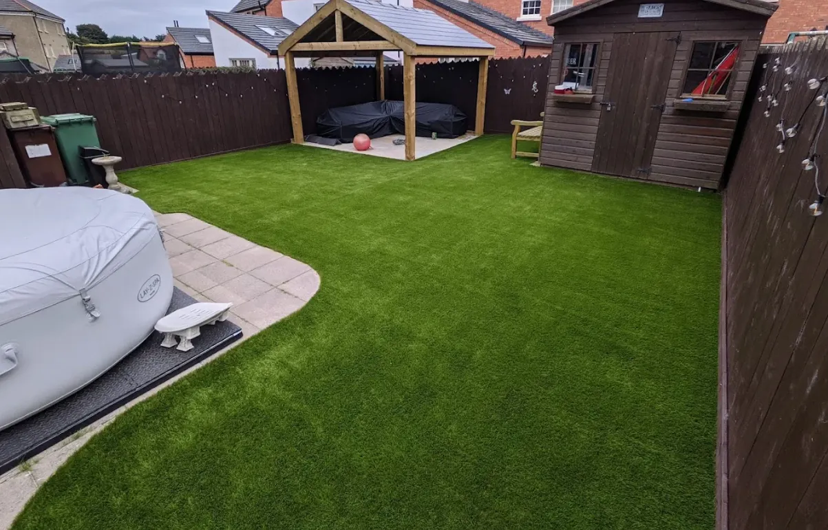 Lawns & Artificial Grass installed in Farnham, Surrey